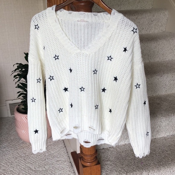 Hem & Thread Distressed Knit Star Embroidered V Neck Sweatshirt Fourth OF July - Picture 2 of 16